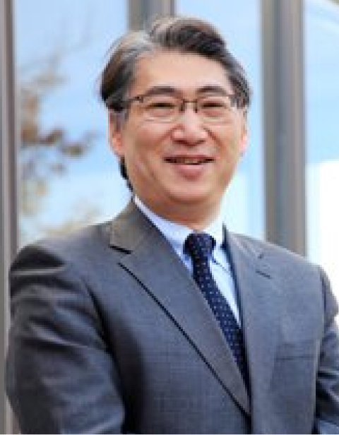 帝塚山大学教授 岩井 洋 氏